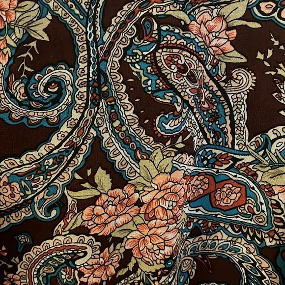 Loop 18 Floral Printed Dress with Flutter Sleeves (Juniors 17/19) - Picture 6 of 7